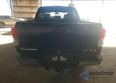 2010 Toyota Tundra Crewmax Limited z USA, uszkodzony, nr VIN 5TFHW5F16AX097776